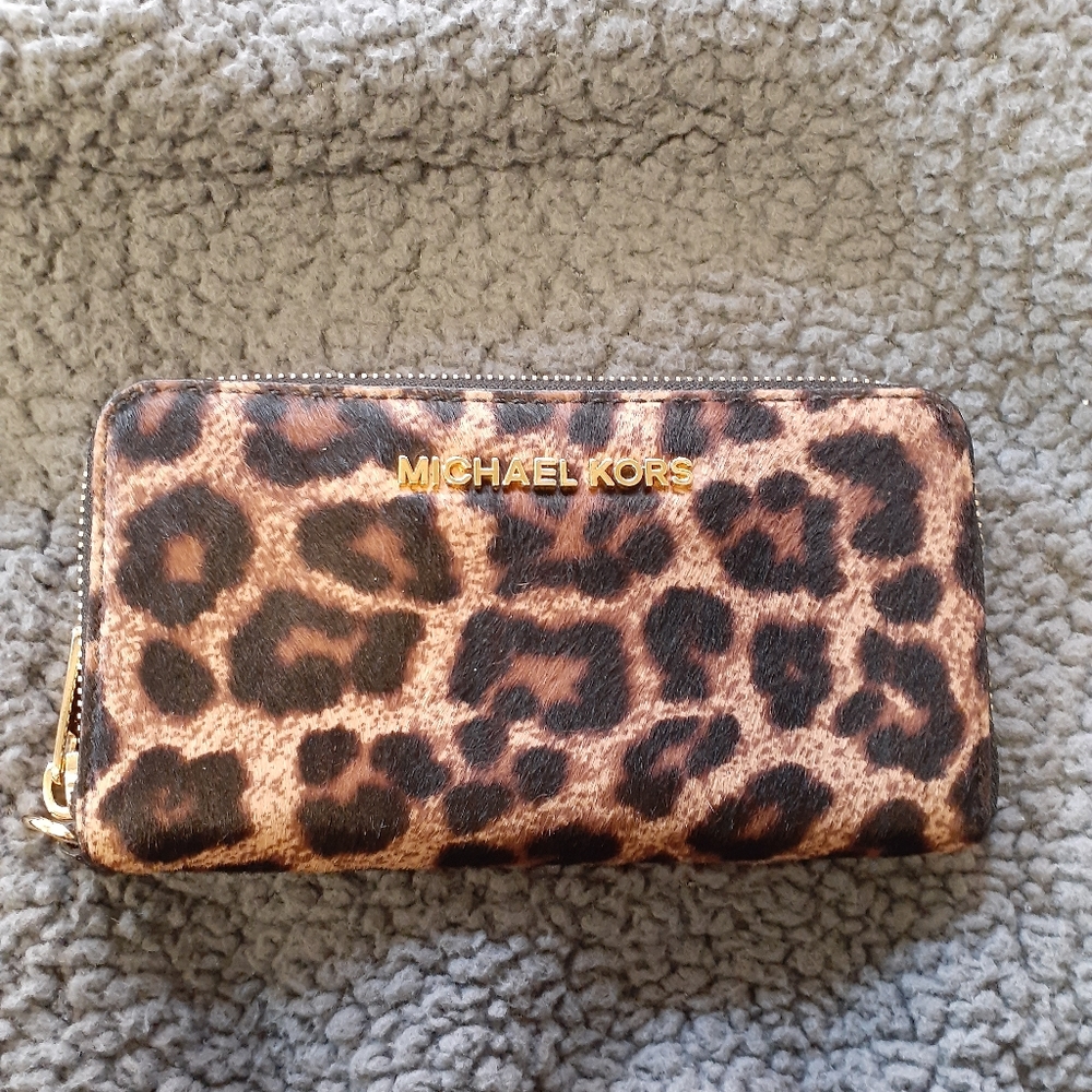Michael kors wallet